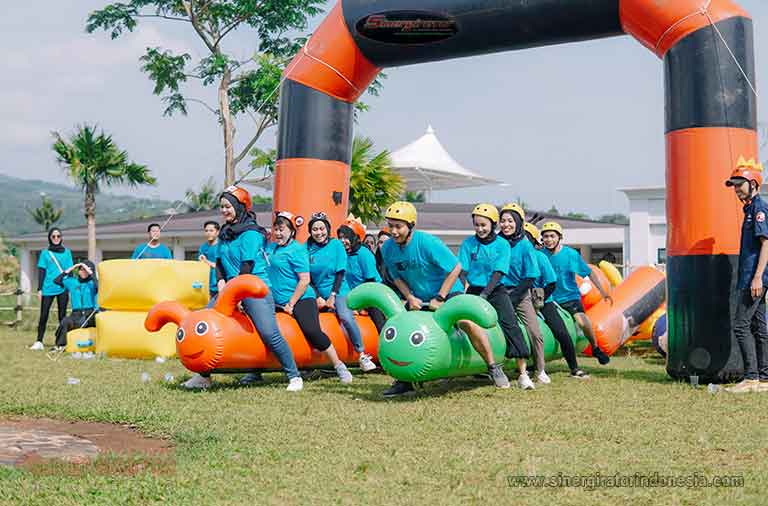 dokumentasi gathering outbound anyer sinergi adventure